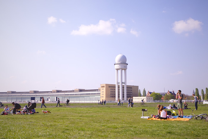 Aancien aéroport Berlin-Tempelhof au Berlin